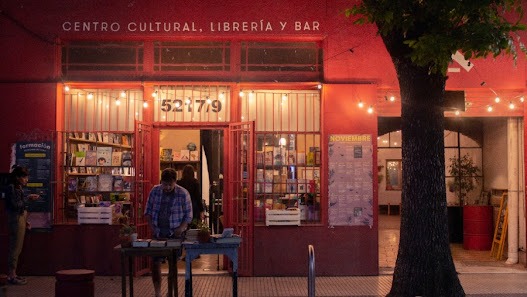 La Casa del Árbol logo frente