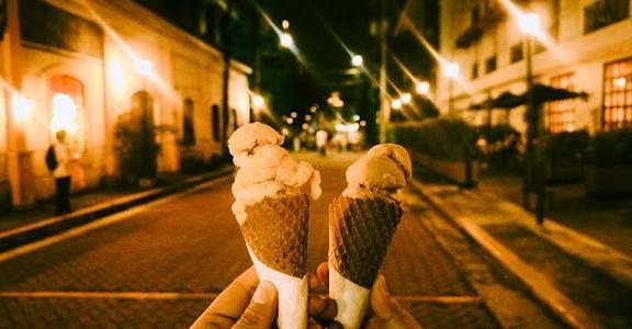 dos helados de noche