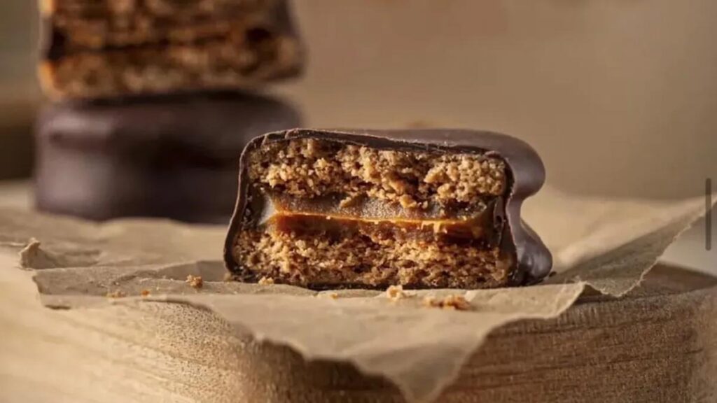 alfajor partido a la mitad